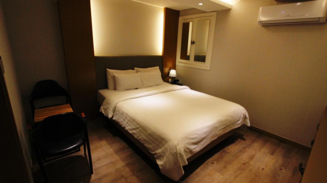 Demian Hotel Seoel Buitenkant foto